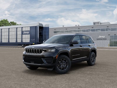2027 Jeep Grand Cherokee GRAND CHEROKEE LAREDO X 4X4