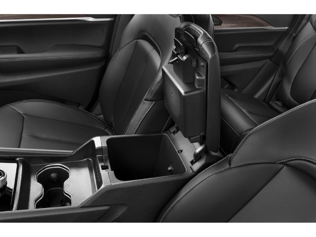 2027 Jeep Grand Cherokee GRAND CHEROKEE LAREDO ALTITUDE 4X4