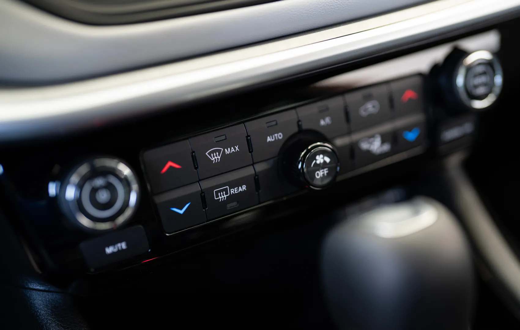 Heating and cooling system in CDJR vehicles